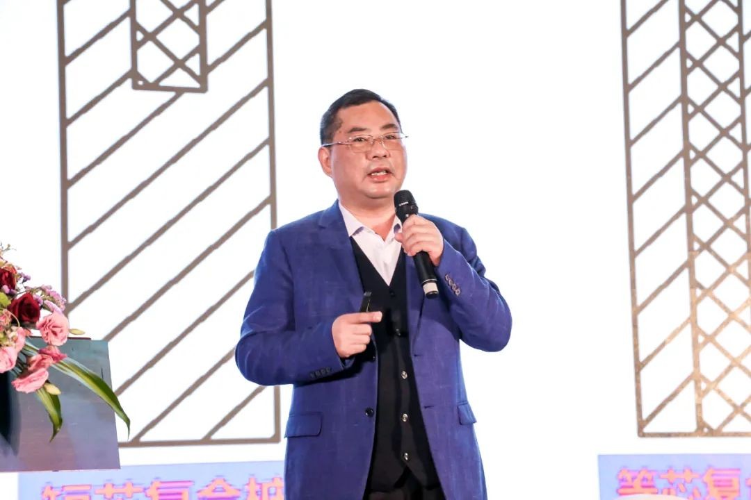 饕餮盛宴！龙8头号玩家智能?建华建材预制桩施工装备与手艺交流会盛大召开