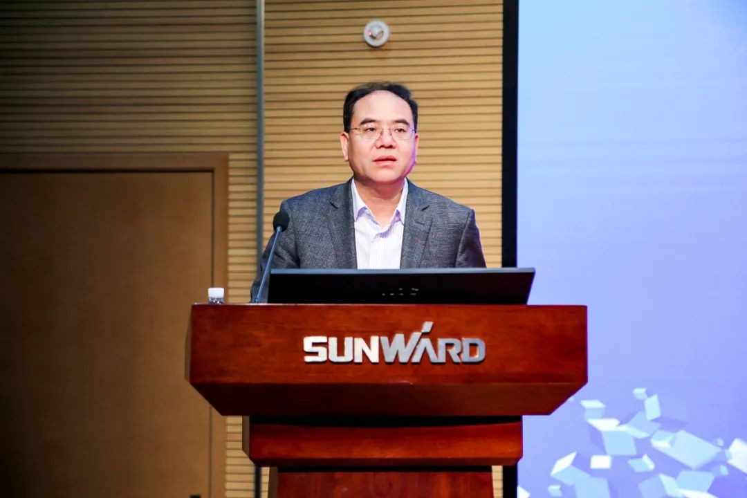 饕餮盛宴！龙8头号玩家智能?建华建材预制桩施工装备与手艺交流会盛大召开