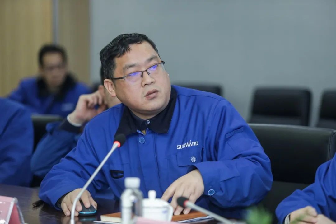 以党建促营业，，，，，，，，以营业强党建——青岛西海岸公用事业集团考察龙8头号玩家智能