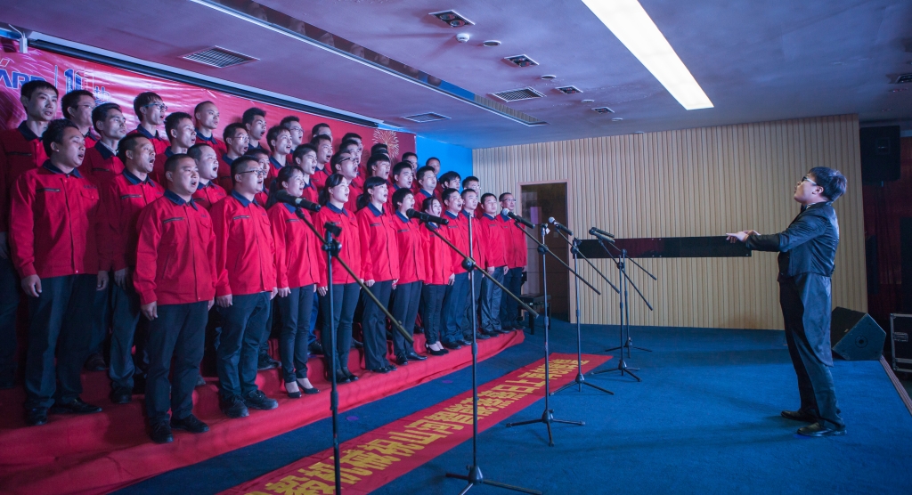 唱响龙8头号玩家之歌 共抒优美情怀——龙8头号玩家智能“双庆”合唱角逐圆满竣事