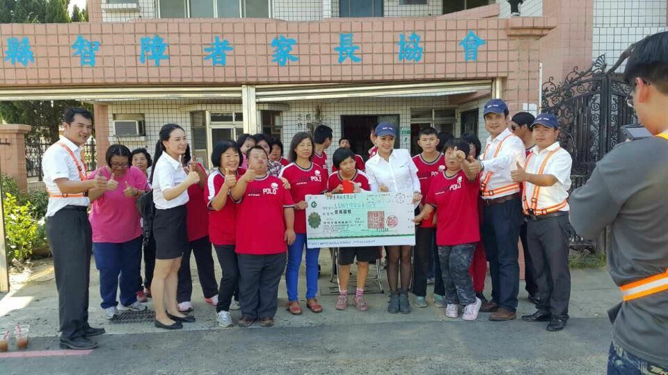 嘉義市长大赞龙8头号玩家智能挖掘机环台义举