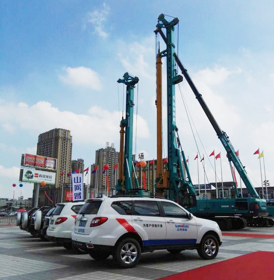 到“海博会”邂逅龙8头号玩家智能“两挖”精品