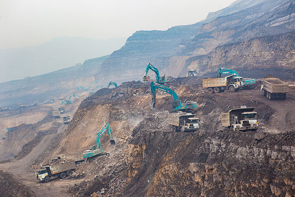 龙8头号玩家智能SWE385ES液压混淆动力挖掘机获TOP50（2016）年度产品奖