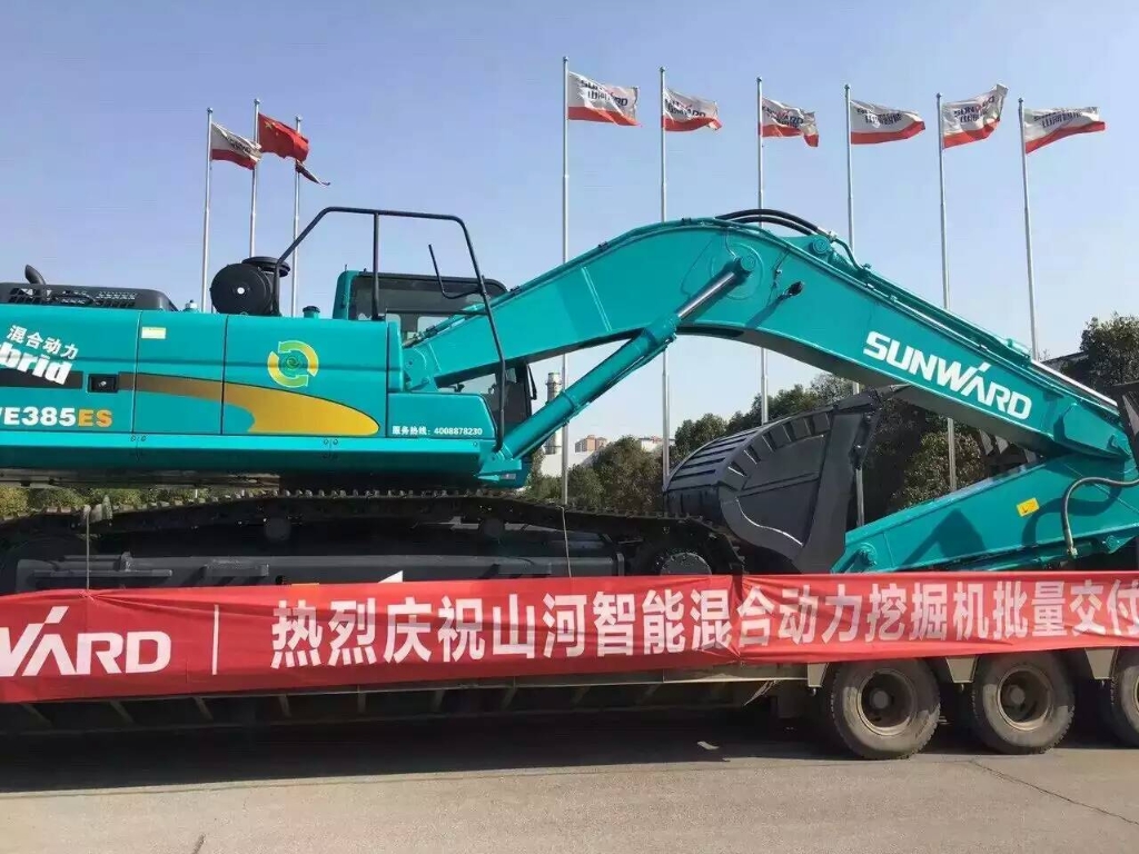 就这样被你征服！龙8头号玩家智能100台液压混淆动力挖掘机挺进矿山