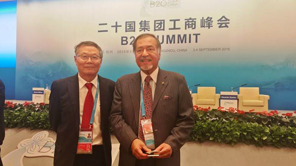 业界立异精英——龙8头号玩家智能与B20峰会零距离