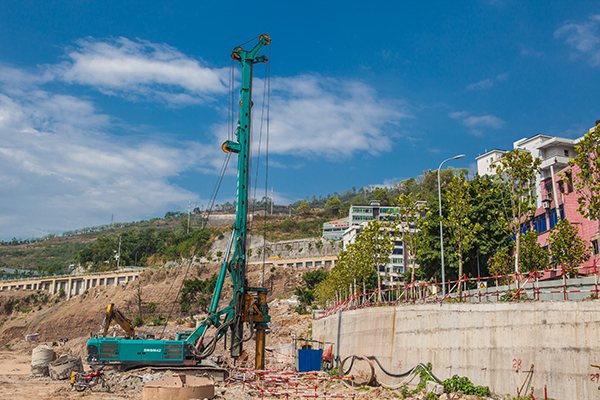 比照才有差别，，，，，，，龙8头号玩家智能SWDM36旋挖名动山城