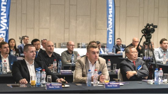 携手同谋未来，，，，，， 龙8头号玩家智能2018欧洲署理商大会盛大召开