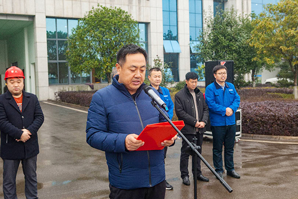 新年开门红！龙8头号玩家智能5000万装备批量发车