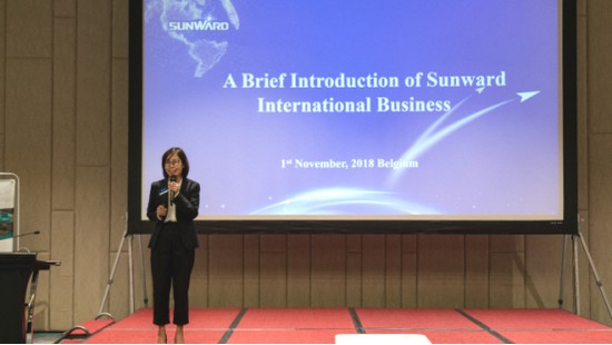 携手同谋未来，，，，，， 龙8头号玩家智能2018欧洲署理商大会盛大召开