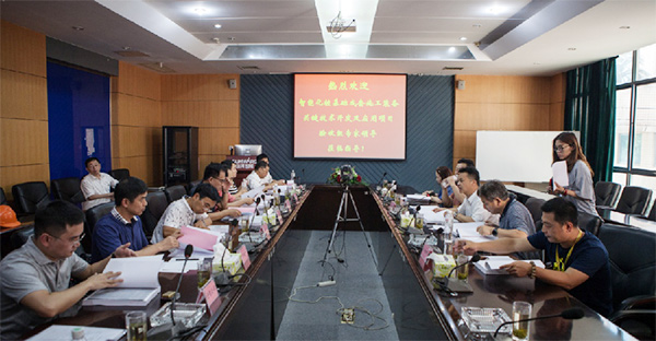 夯实大型高端桩工机械领域龙头职位，，，，，，龙8头号玩家智能国家发改委战略性新兴工业项目顺遂通过验收