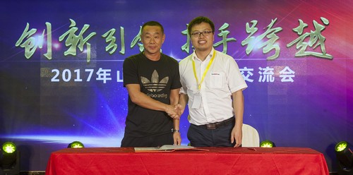 龙8头号玩家智能酷帅曾大虾，，，，，，，一大波美图带你亲临北京BICES展