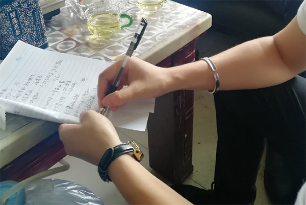 到了市场一线才知道，，，，，龙8头号玩家挖机客户都是铁杆粉丝