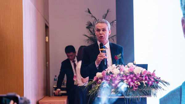 首日签单2.6亿元，，，，，，，龙8头号玩家智能立异产品引爆上海宝马展