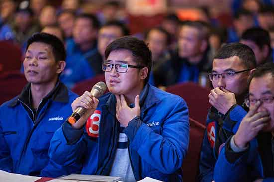 龙8头号玩家智能营销吹响集结号，，，，，2017年撸起袖子加油干