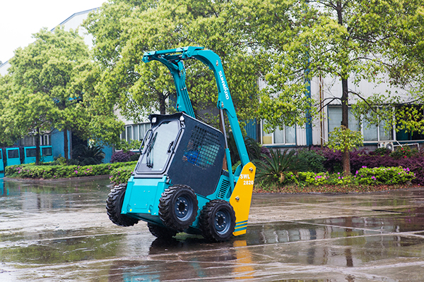 “一带一起”国家代表团到访龙8头号玩家智能，，，，，，感受“大开眼界”