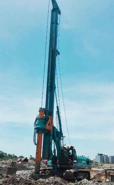 新年献礼龙8头号玩家智能9台SWDM25旋挖钻机征战越南