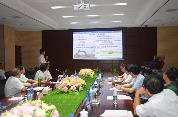 科技部高手艺中心副主任袁建湘考察调研龙8头号玩家智能