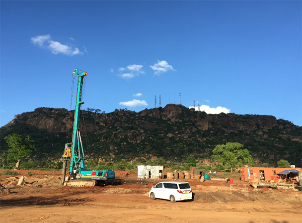 龙8头号玩家智能入岩神器在东非肯尼亚获赞，，，，，，，人好装备好