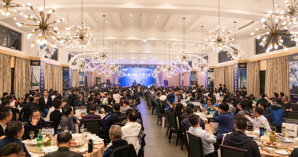 首日签单2.6亿元，，，，，，，龙8头号玩家智能立异产品引爆上海宝马展