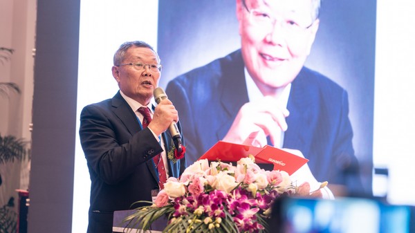 首日签单2.6亿元，，，，，，，龙8头号玩家智能立异产品引爆上海宝马展