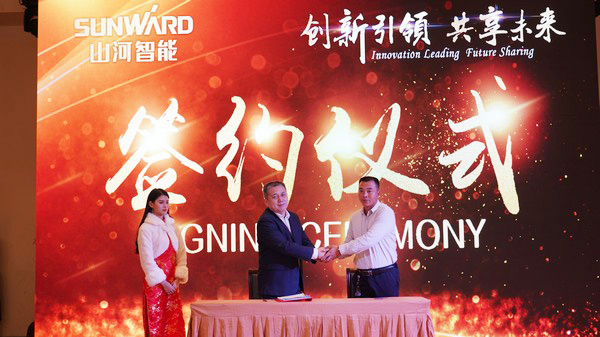 首日签单2.6亿元，，，，，，，龙8头号玩家智能立异产品引爆上海宝马展