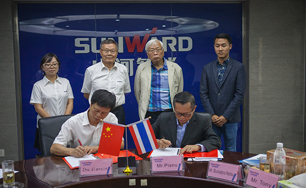 掘金一带一起，，，，，，，龙8头号玩家智能中大挖大批量出口泰国