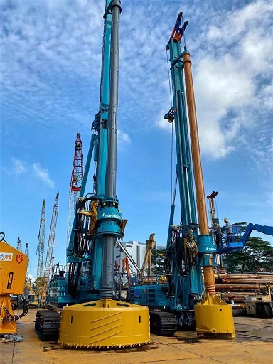 龙8头号玩家智能在新加坡举行新品宣布会