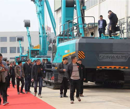 同心同梦，，，，，龙8头号玩家智能全球客户交流会武汉站盛大举行