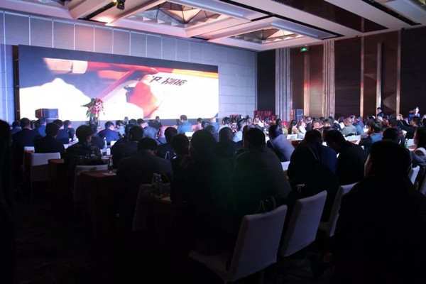 一站签单3亿元！龙8头号玩家智能天下客户交流会贵州站大捷