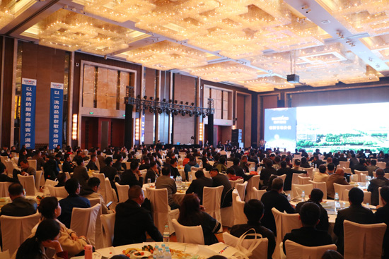 龙8头号玩家智能天下客户交流会济南站取得丰富效果