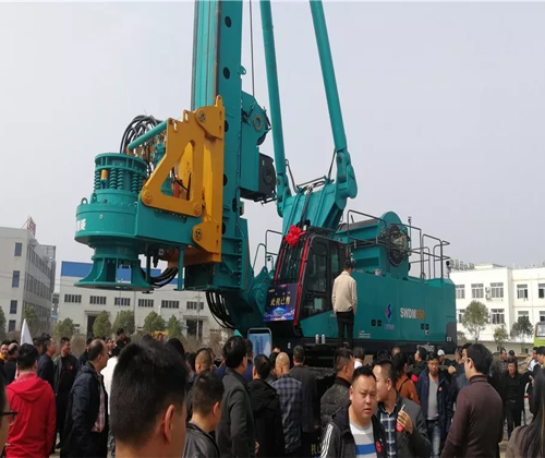 同心同梦，，，，，龙8头号玩家智能全球客户交流会武汉站盛大举行