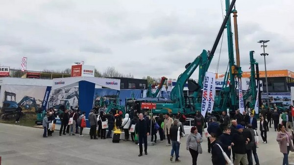 统一个天下，，，，，，，，统一个梦想，，，，，，，，龙8头号玩家智能德国宝马展完善收官