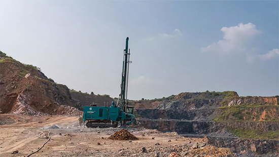 一台顶三台 龙8头号玩家智能潜孔钻机真好用