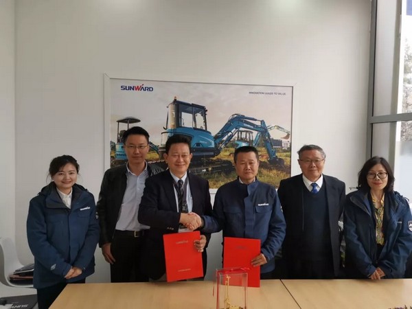 统一个天下，，，，，，，，统一个梦想，，，，，，，，龙8头号玩家智能德国宝马展完善收官