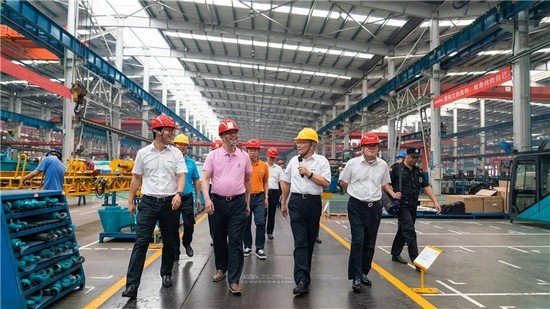 广州市国资委党委书记、主任陈浩钿莅临龙8头号玩家智能考察指导