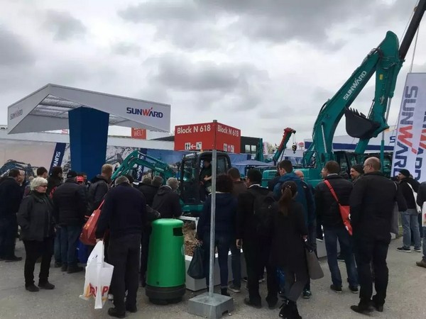 统一个天下，，，，，，，，统一个梦想，，，，，，，，龙8头号玩家智能德国宝马展完善收官