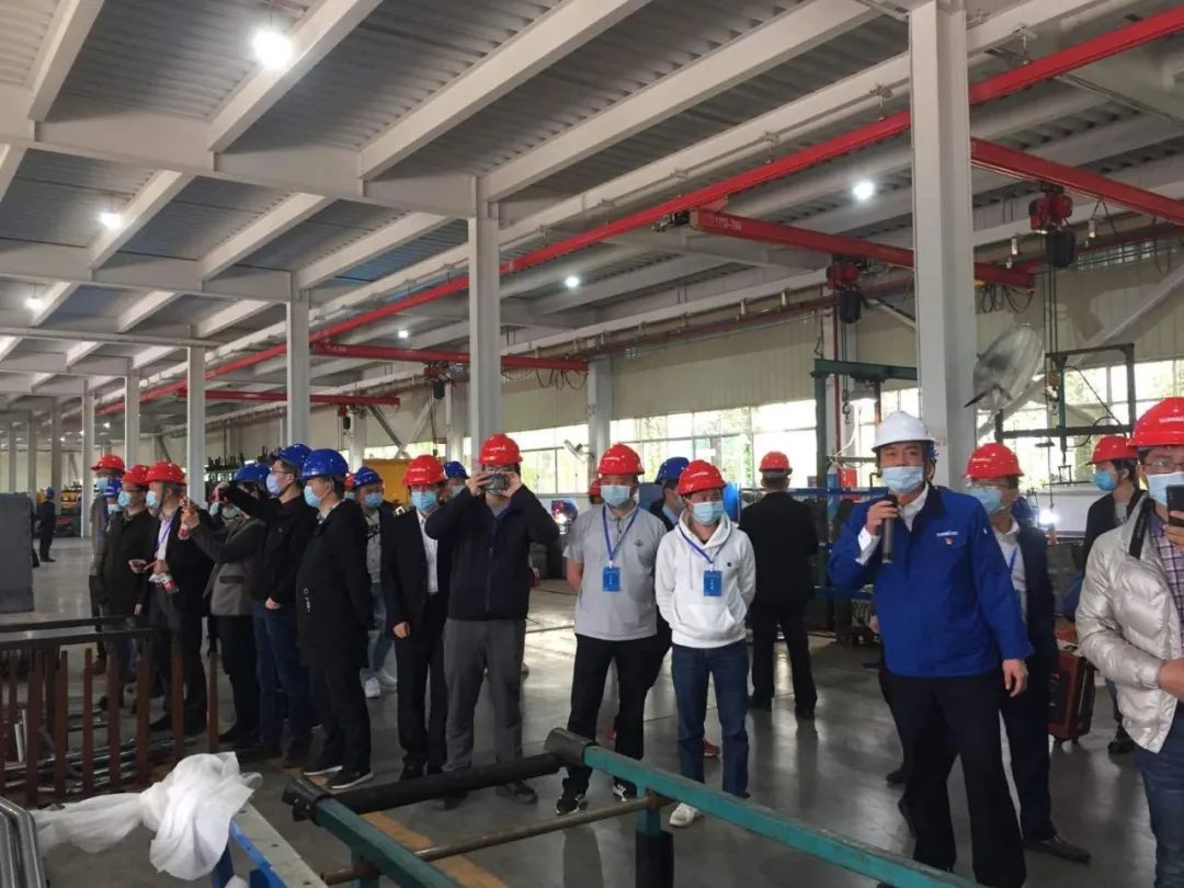 长沙工业机械人应用专题训练营到访龙8头号玩家智能