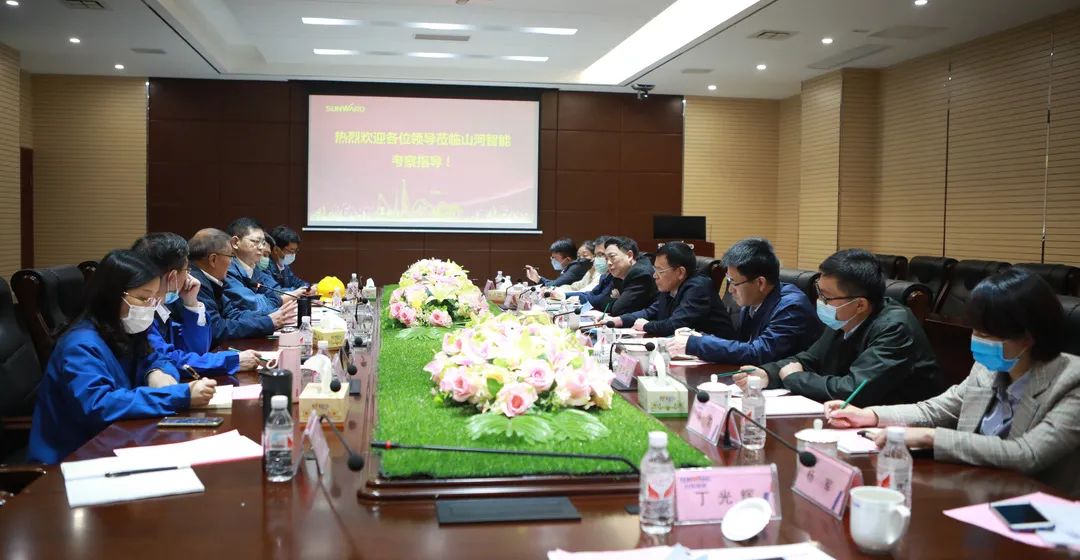 宁夏工信厅副厅长张伟一行调研龙8头号玩家智能