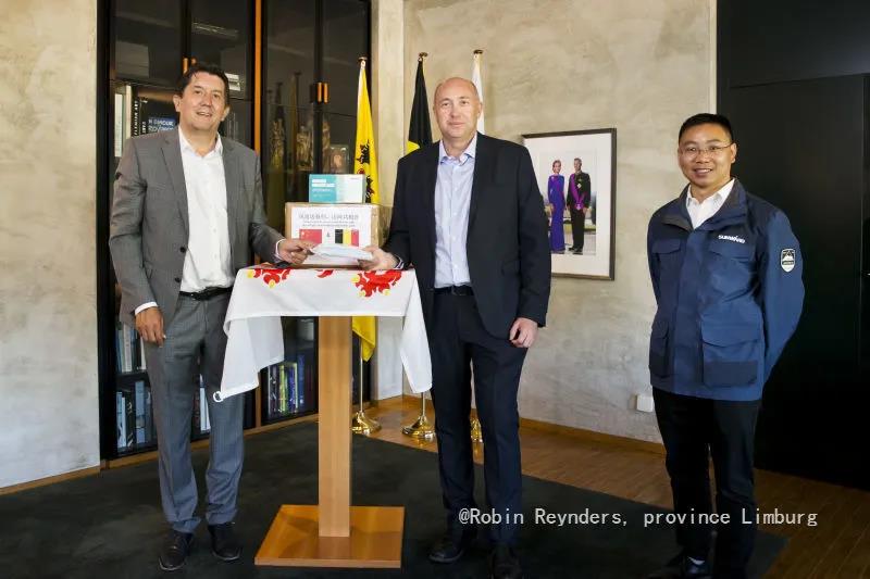 龙8头号玩家智能向比利时林堡省捐赠自产口罩