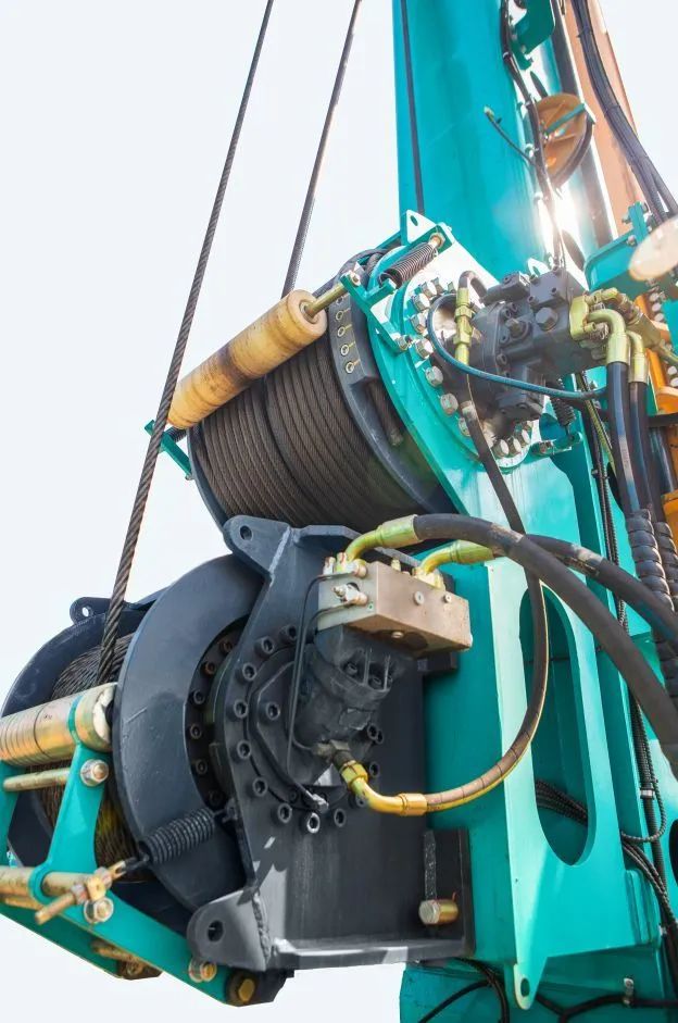 入岩家族添新丁，，，，，，SWDM400旋挖钻机批量上市