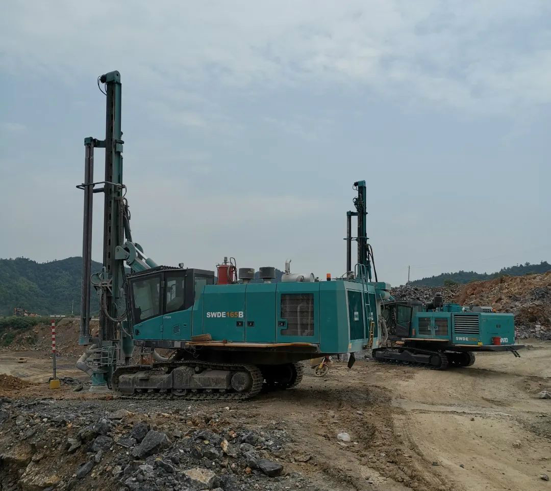 一连深耕细分市场。。。。。。，，，，龙8头号玩家凿岩加速推新