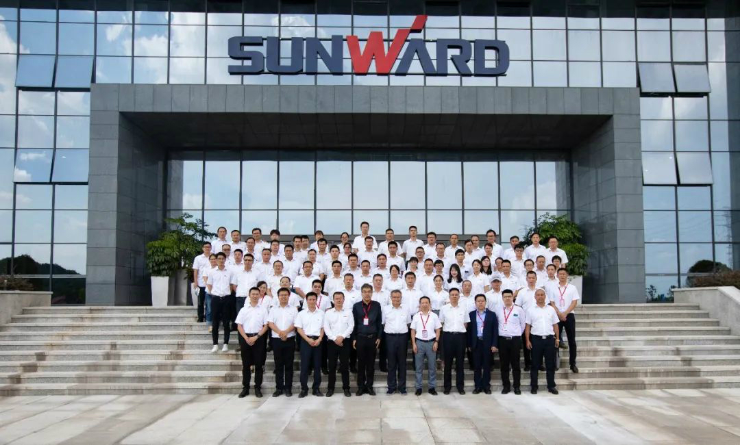 龙8头号玩家智能携手鼎捷软件，，，，，，，，以数字实力共谱营运新篇章