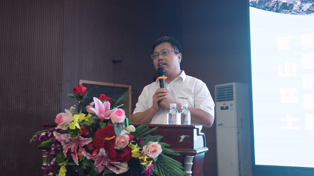 向挖掘机万台俱乐部迈进——龙8头号玩家智能2020年度挖掘机营销训练营开营