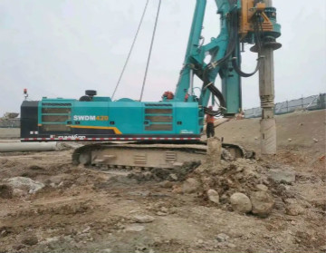 效率两倍于敌手！龙8头号玩家智能旋挖钻机大连扬威名