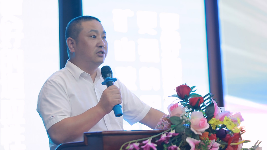 向挖掘机万台俱乐部迈进——龙8头号玩家智能2020年度挖掘机营销训练营开营