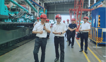 相助共赢 龙8头号玩家智能5G时代快速到来 湖南联通党委书记、总司理谭明到访龙8头号玩家智能