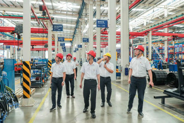 广州工控党建同盟联络员一行到龙8头号玩家智能开展事情对接