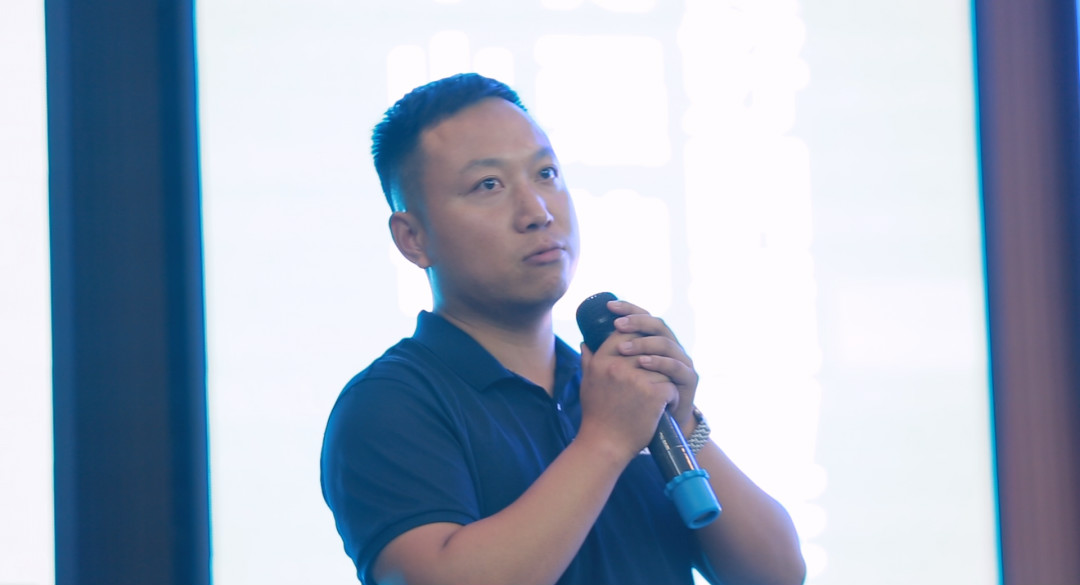 向挖掘机万台俱乐部迈进——龙8头号玩家智能2020年度挖掘机营销训练营开营