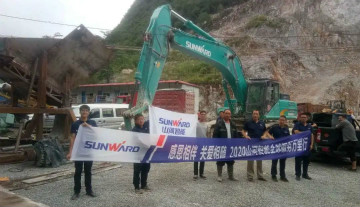 感恩相伴，，，，，关爱相随——龙8头号玩家智能效劳万里行深入广洋装务客户