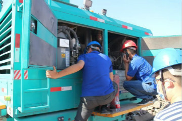 晚上八九点钟的太阳——龙8头号玩家智能效劳万里行新疆纪实